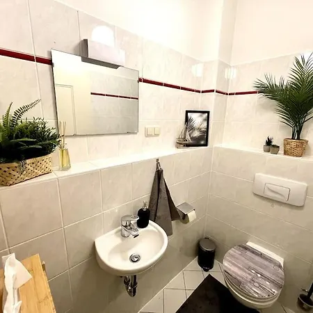 Apartment Casarina - Stilvoller Altbau In Zentraler Lage *