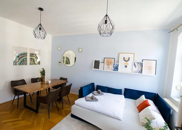 Apartment Casarina - Stilvoller Altbau In Zentraler Lage *