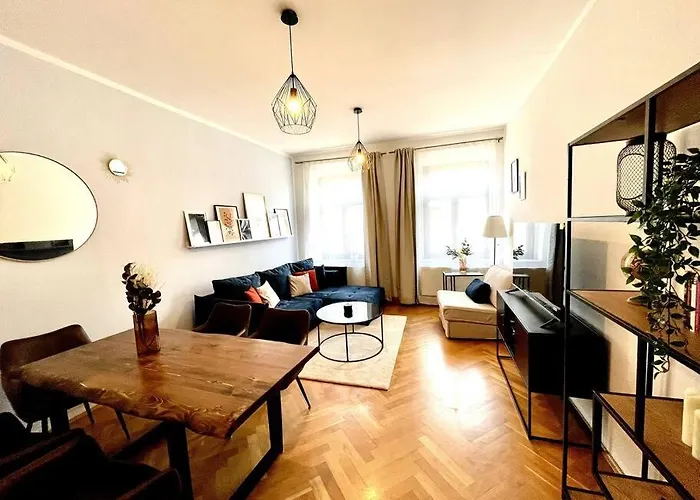 Casarina - Stilvoller Altbau In Zentraler Lage * Dresde