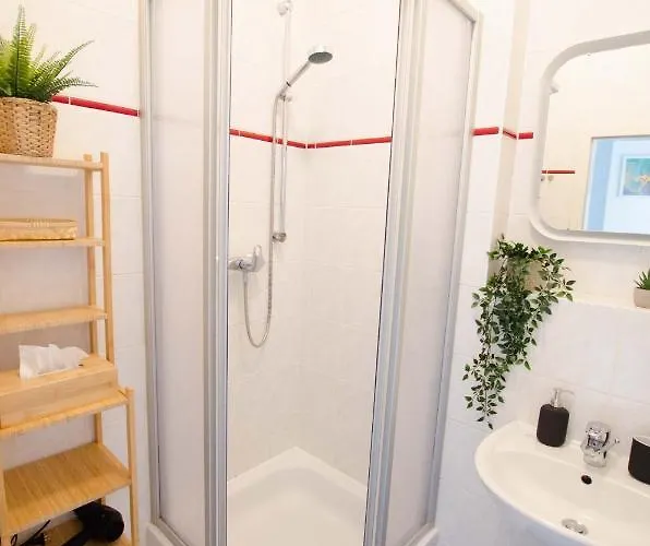 Casarina - Stilvoller Altbau In Zentraler Lage Apartamento *