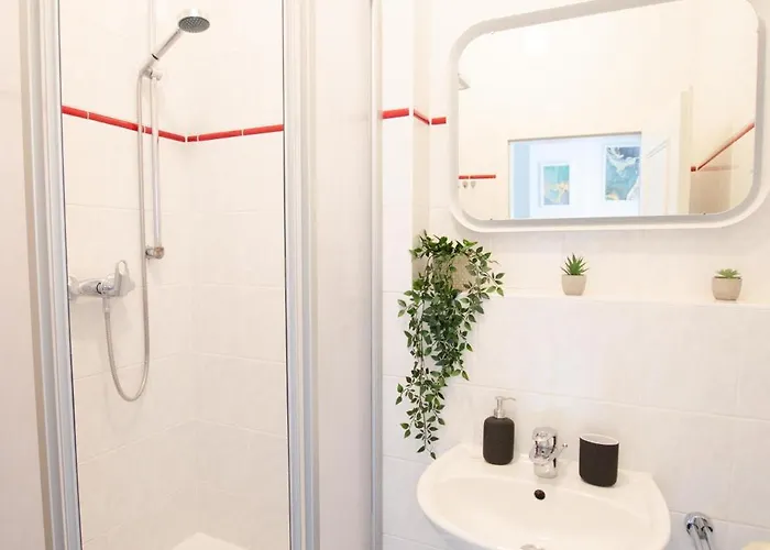 Casarina - Stilvoller Altbau In Zentraler Lage * Dresda